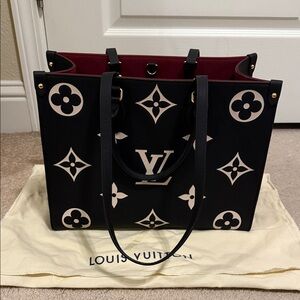 Louis Vuitton Black and Cream Monogram Tote